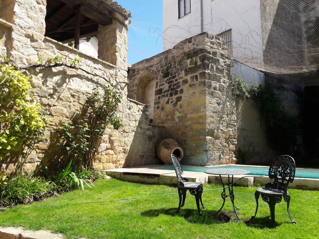 Apartamentos Turisticos El Losal Úbeda Exteriör bild